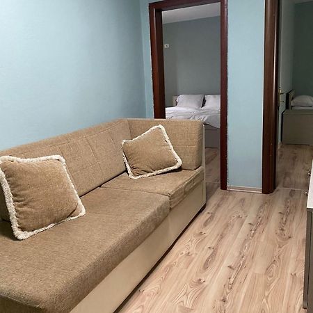 Itan'S Apartments Тирана Екстер'єр фото