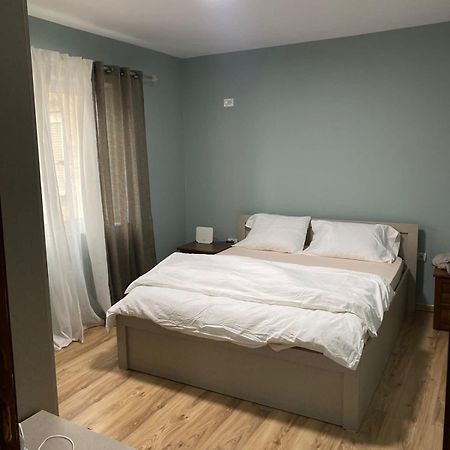 Itan'S Apartments Тирана Екстер'єр фото